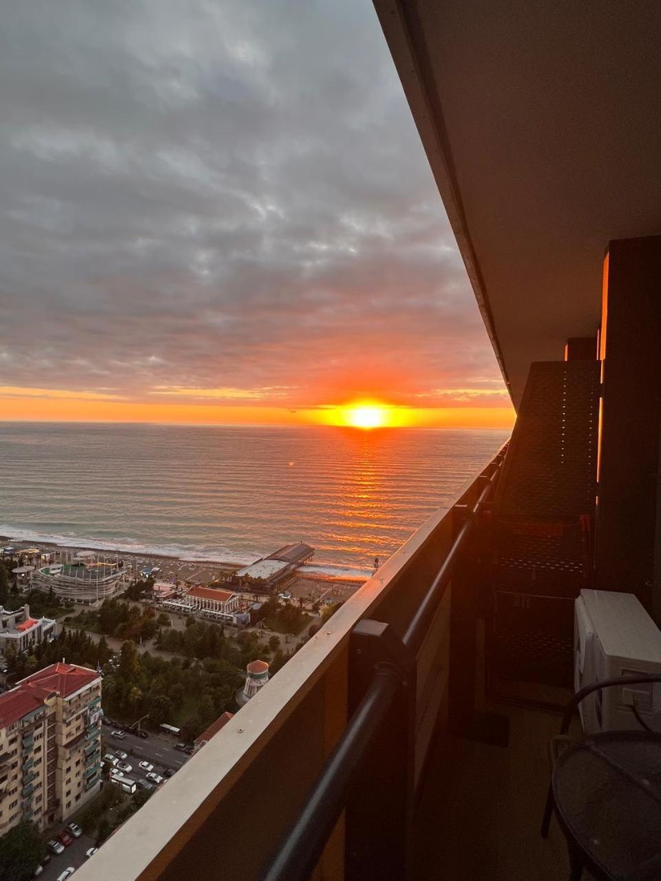 Orbi City Seaview Batum Dış mekan fotoğraf